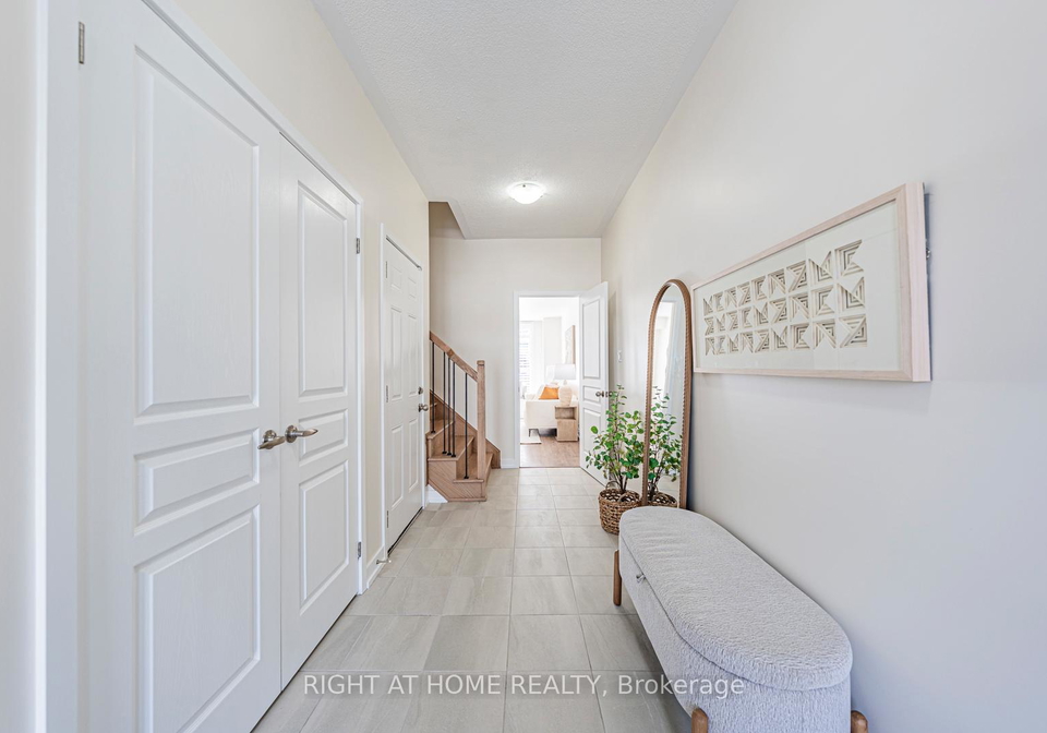 224-wheat-boom-drive-oakville-ontario-w13027122