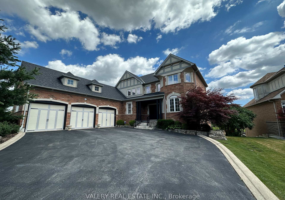 13-classic-drive-n-brampton-ontario-w13027268