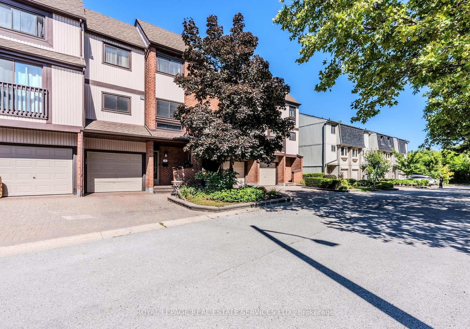 1020-walden-circle-mississauga-ontario-w13027342