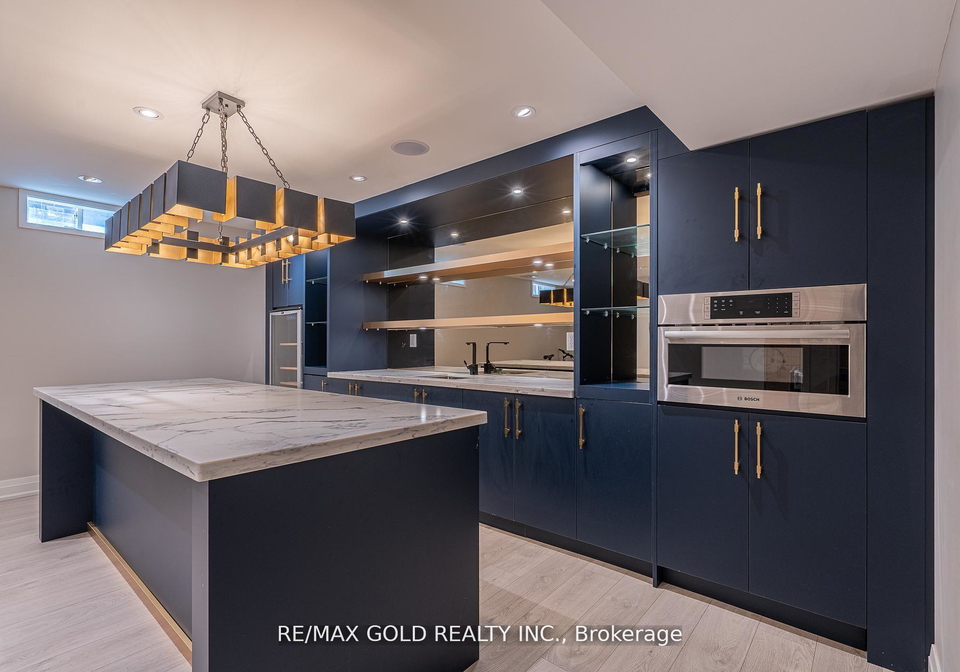 61-yellowknife-road-brampton-ontario-w13027434