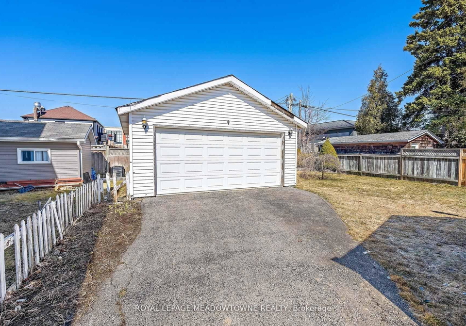 37-prince-charles-drive-halton-hills-ontario-w13027682
