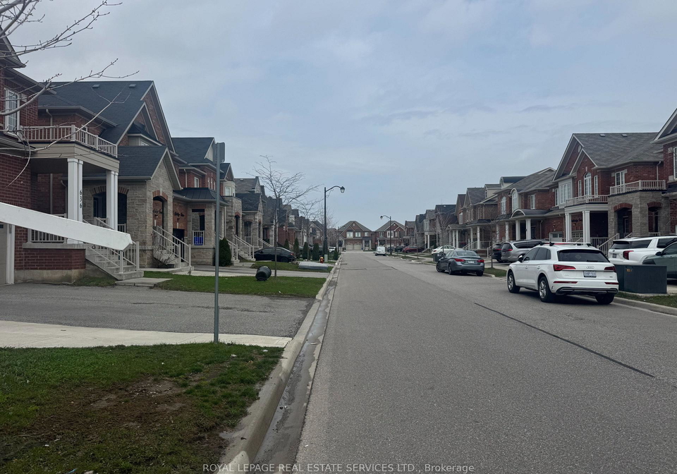 630-mockridge-terrace-milton-ontario-w13027832