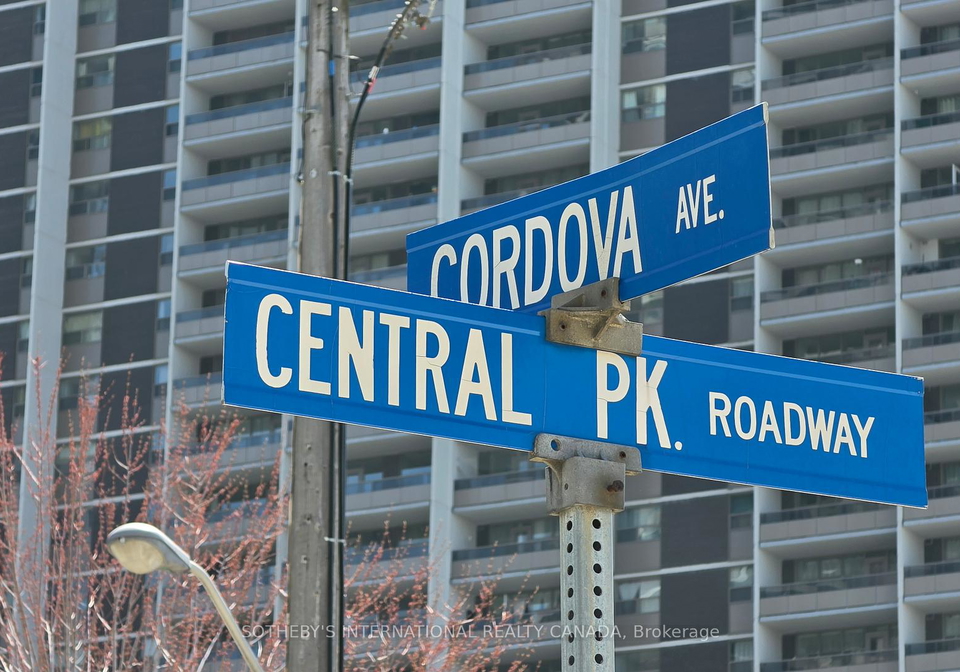 60-central-park-road-way-etobicoke-ontario-w13027860