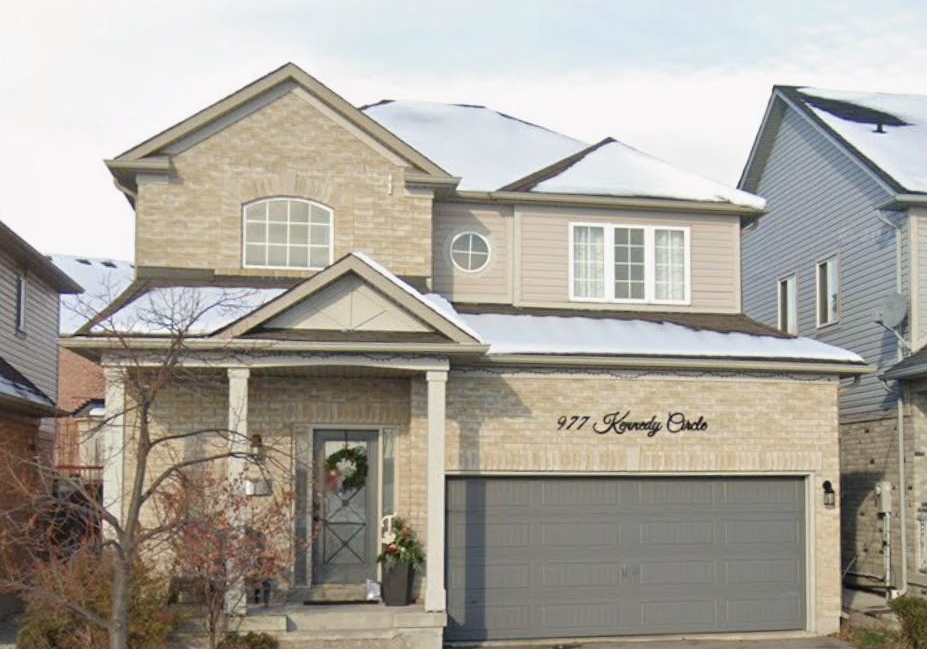 977-kennedy-circle-n-milton-ontario-w13027972
