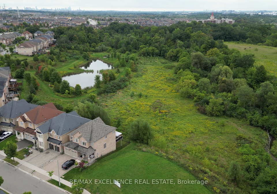 26-fahey-drive-brampton-ontario-w13028114