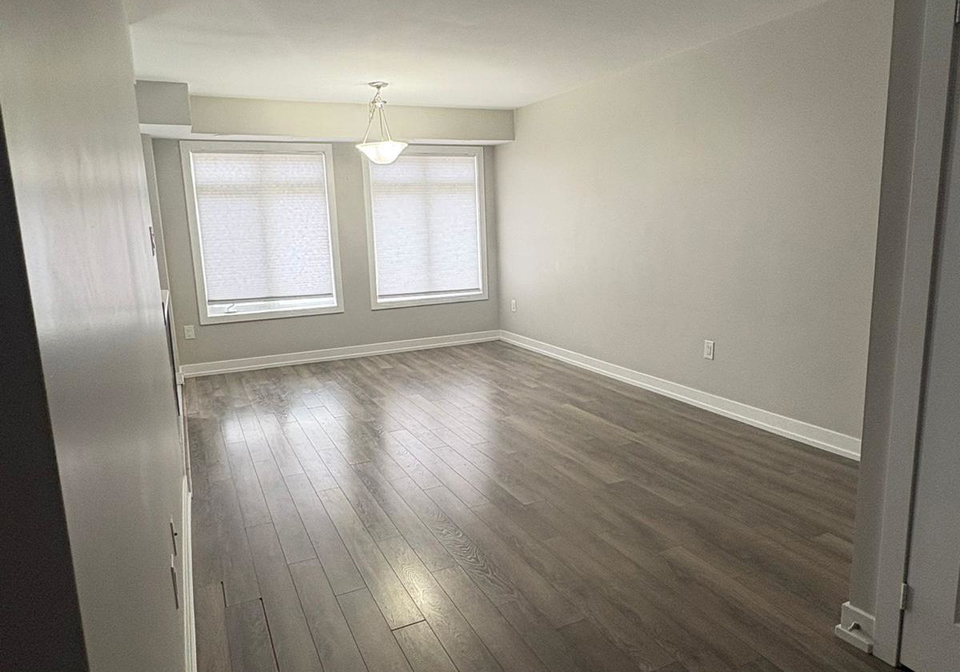 100-parrotta-drive-york-ontario-w13028126