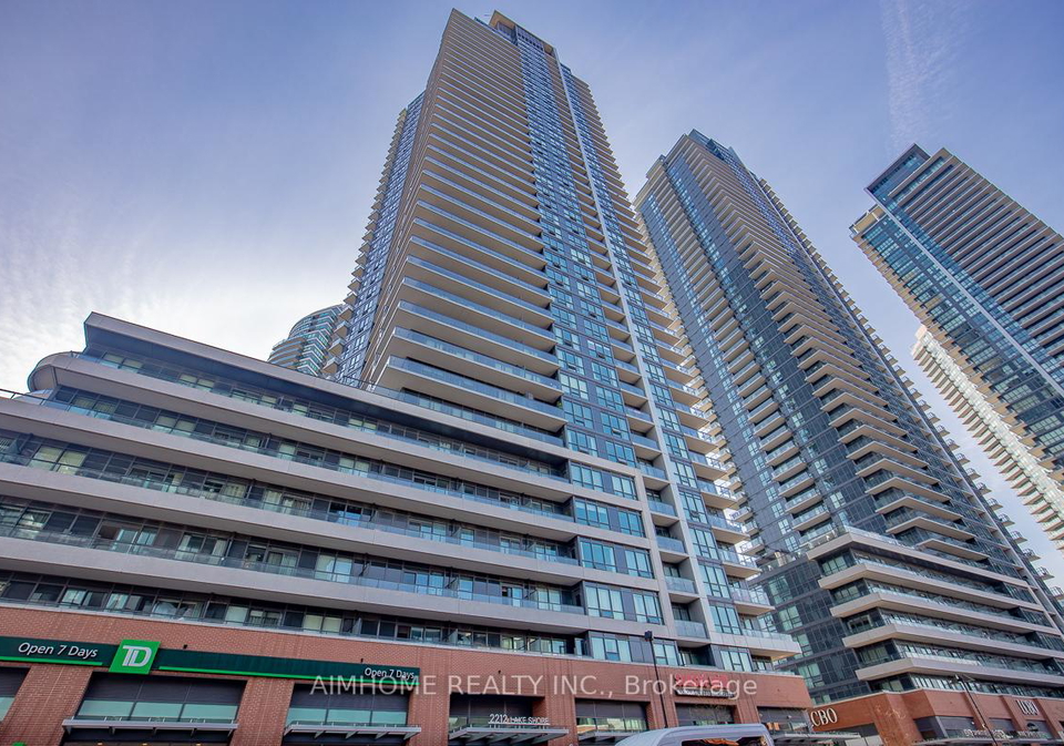 2212-lakeshore-boulevard-w-etobicoke-ontario-w13028166