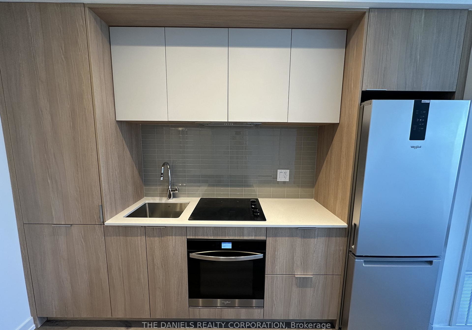395-square-one-drive-mississauga-ontario-w13028196