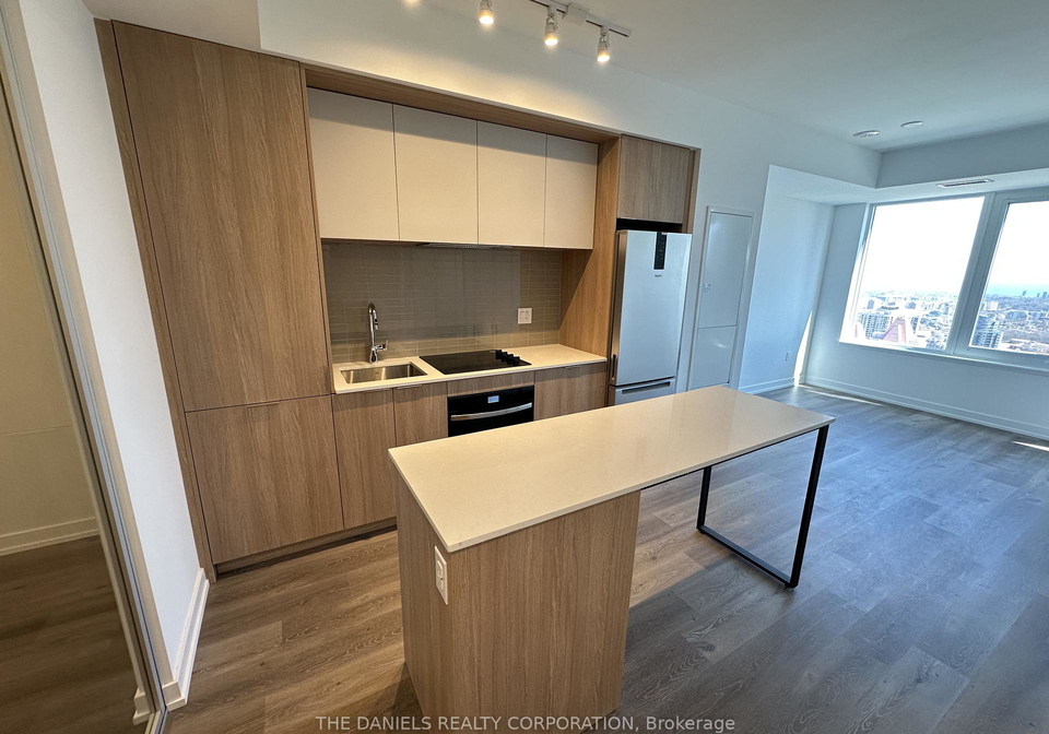 395-square-one-drive-mississauga-ontario-w13028196
