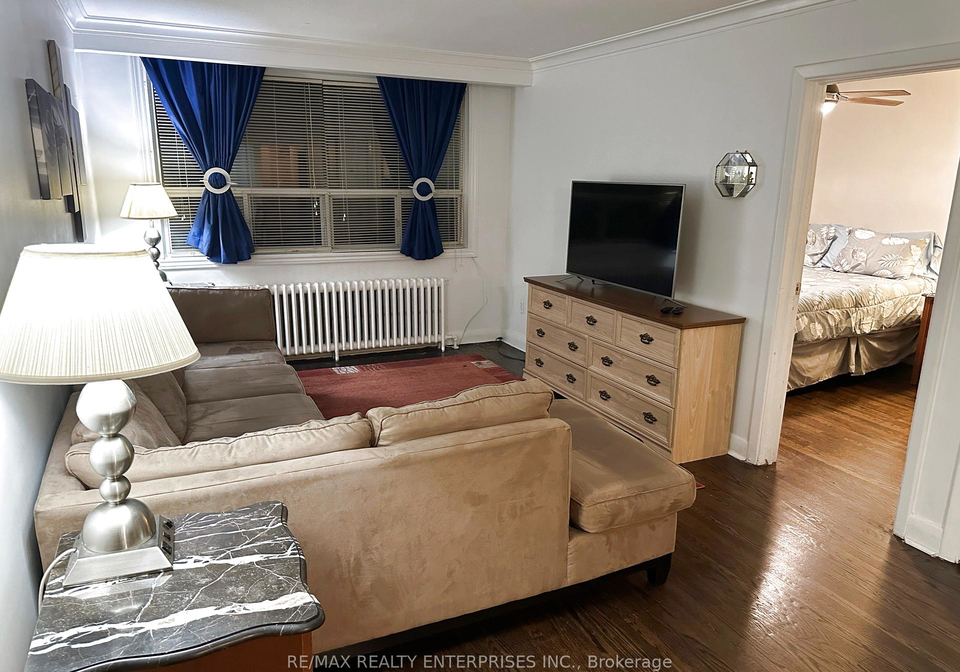 297-lakeshore-road-e-mississauga-ontario-w13028374
