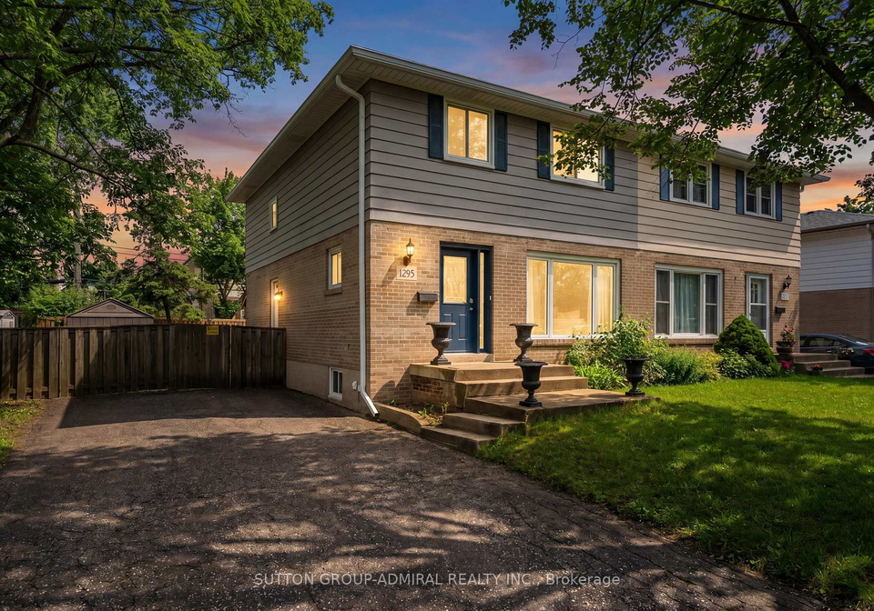 1295-napier-crescent-oakville-ontario-w13028406