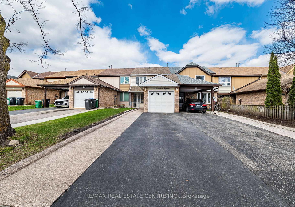 34-berkshire-square-brampton-ontario-w13028520