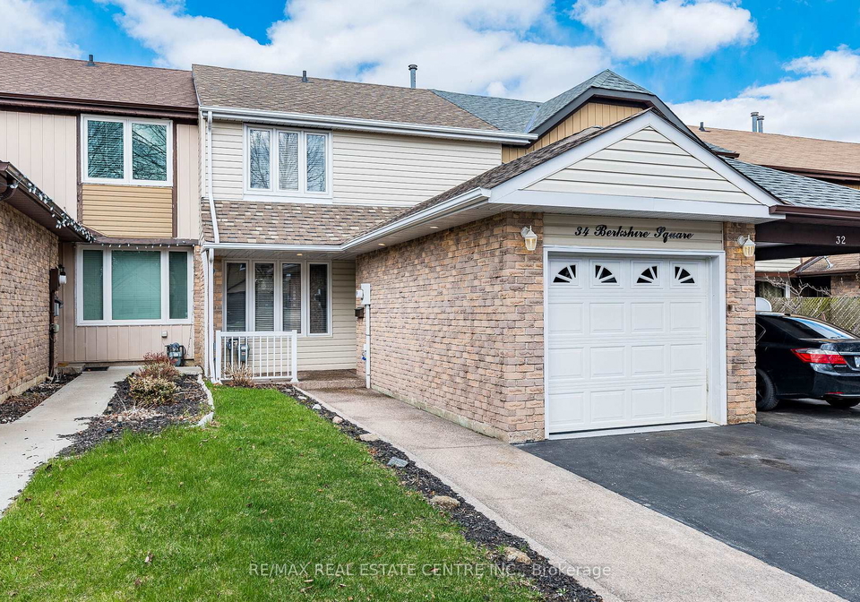 34-berkshire-square-brampton-ontario-w13028520