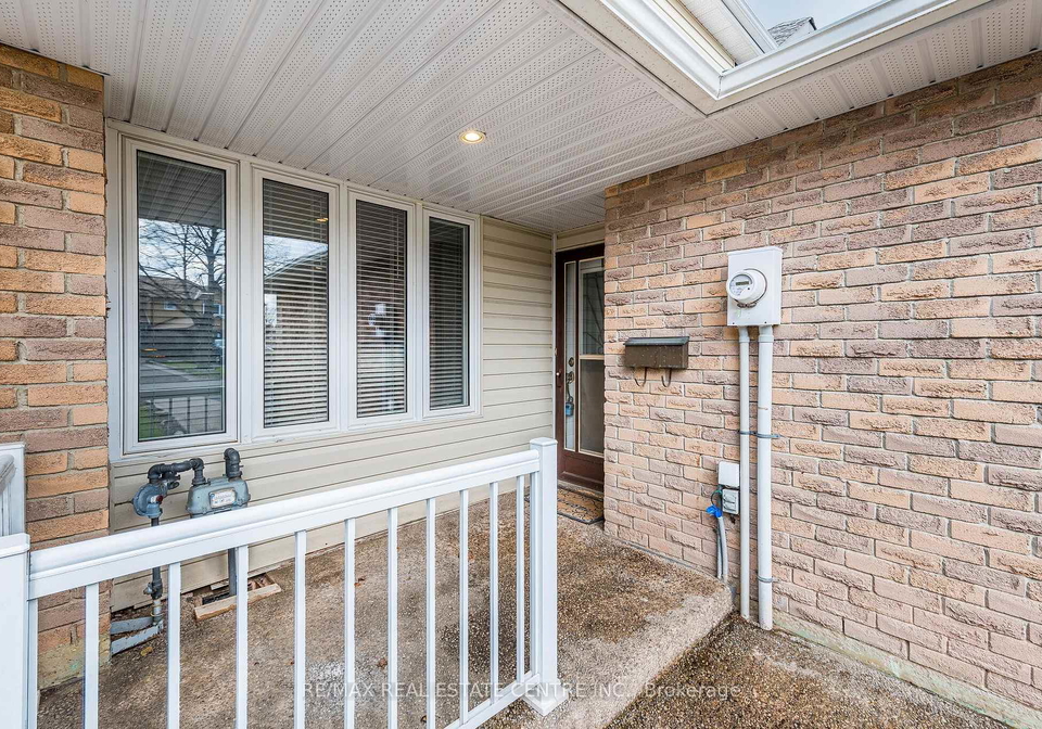 34-berkshire-square-brampton-ontario-w13028520