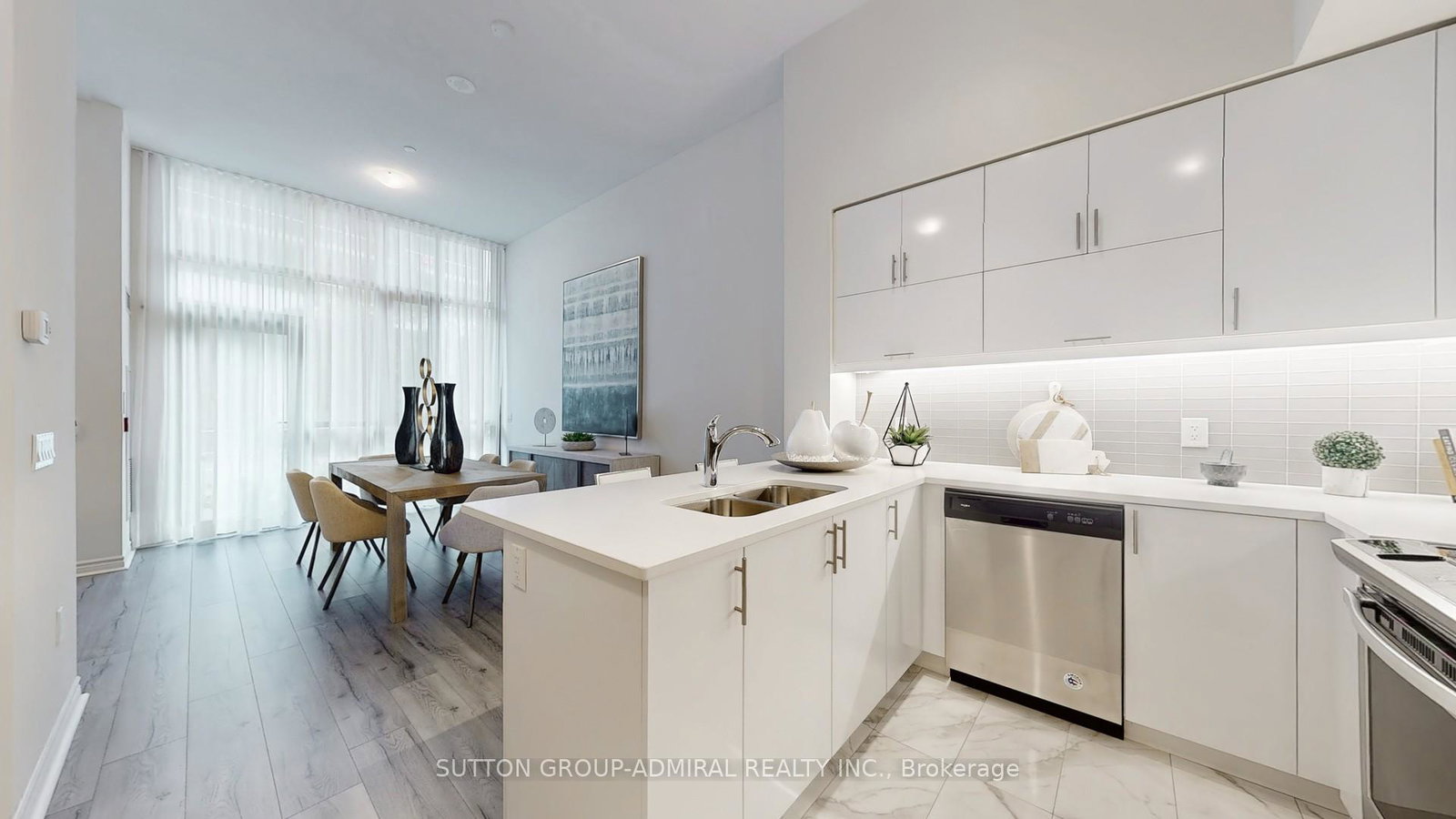 39-annie-craig-drive-etobicoke-ontario-w13028528
