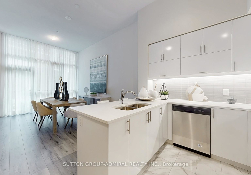 39-annie-craig-drive-etobicoke-ontario-w13028528