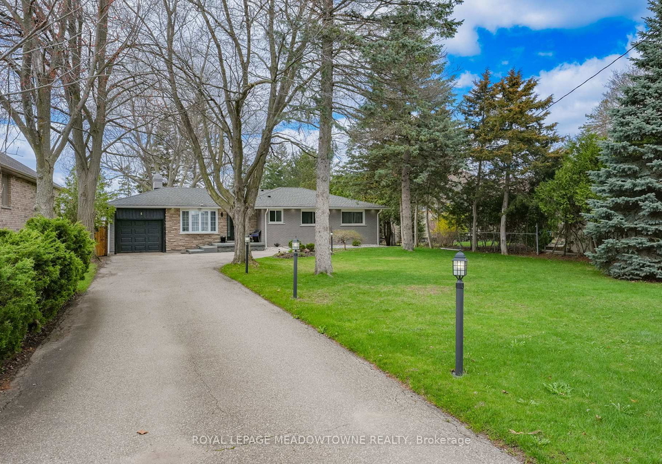 4-chipper-court-halton-hills-ontario-w13028532