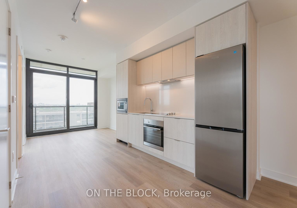 86-dundas-street-e-mississauga-ontario-w13028628