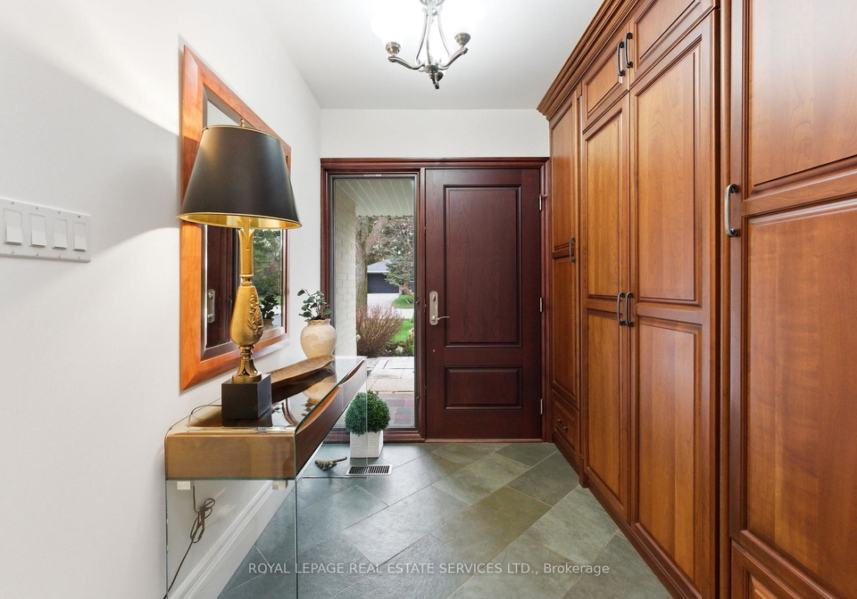 21-princess-anne-crescent-etobicoke-ontario-w13028872