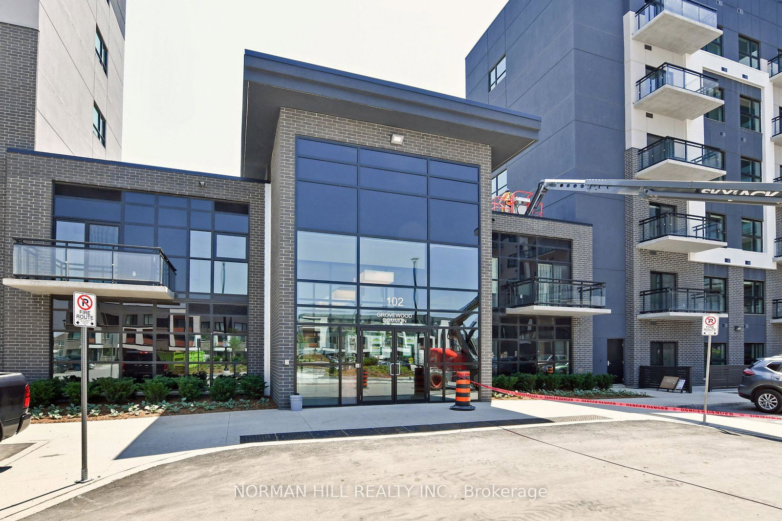 102-grovewood-common-oakville-ontario-w13028874