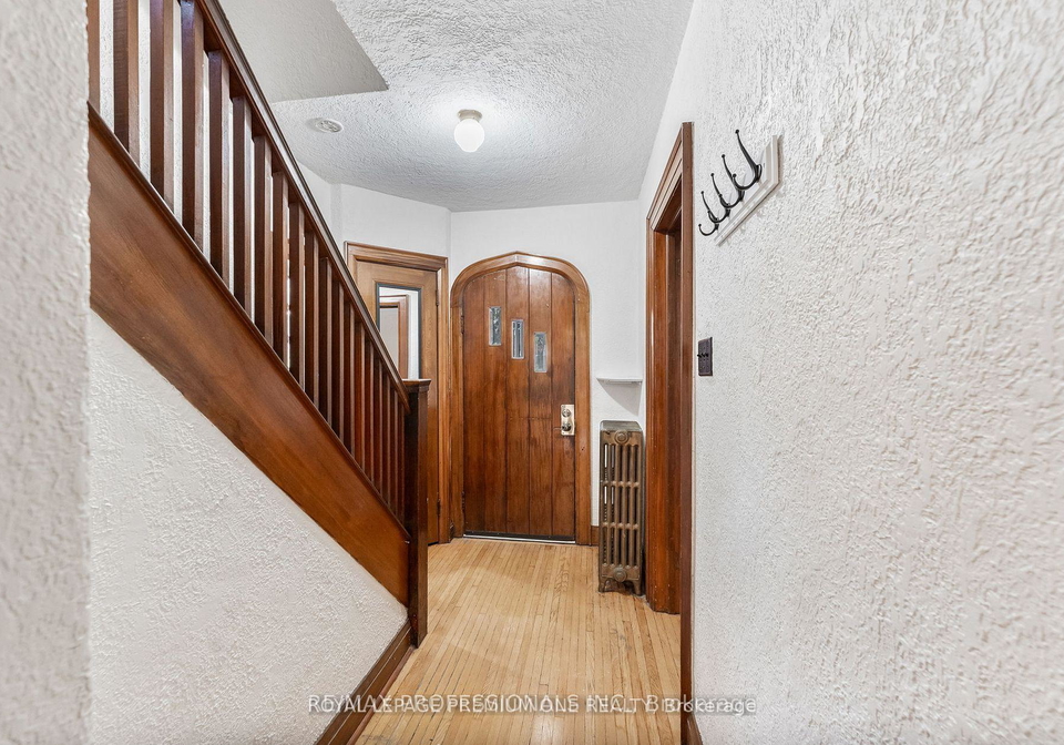 61-methuen-avenue-toronto-ontario-w13028902