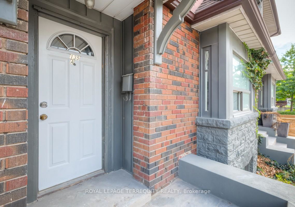 135-jane-street-toronto-ontario-w13029368