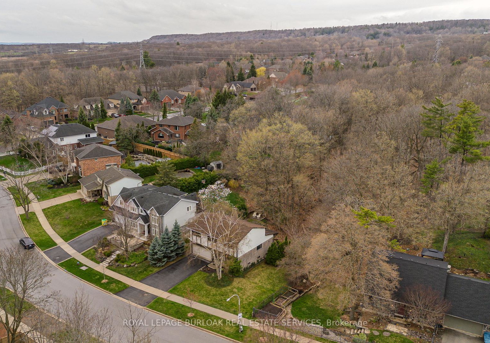 1141-crofton-way-burlington-ontario-w13029448