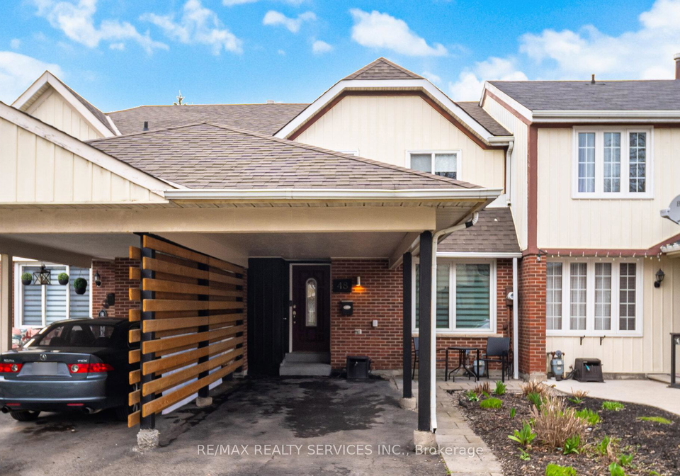 48-terryhill-square-brampton-ontario-w13029710