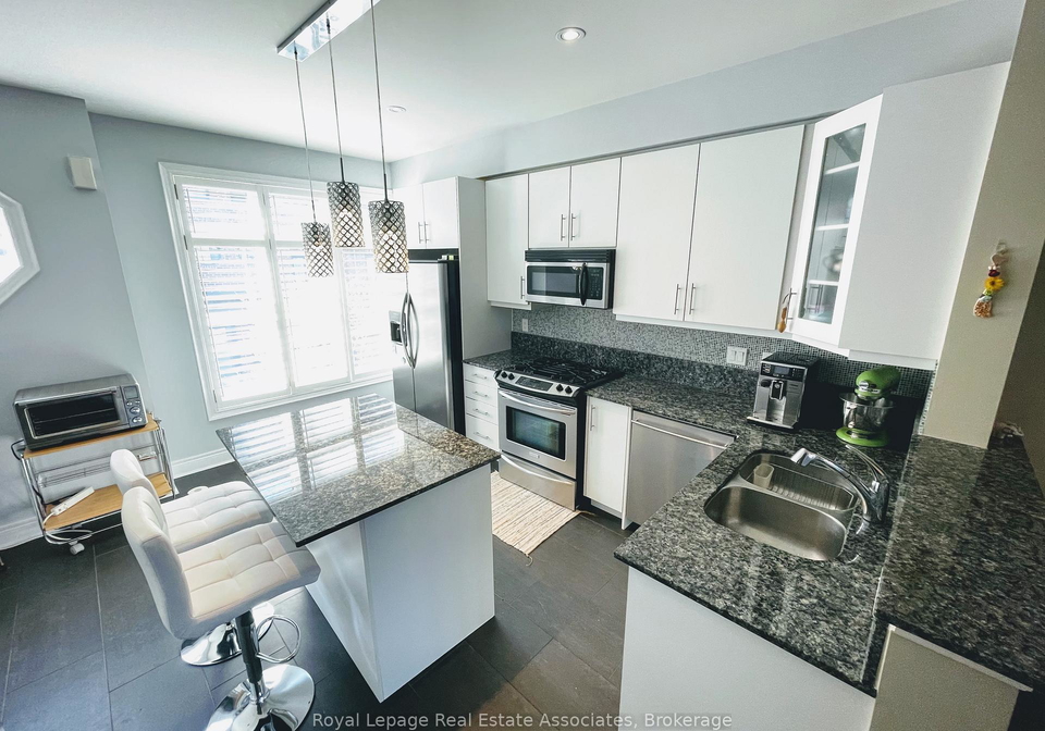 56-lobo-mews-etobicoke-ontario-w13029860
