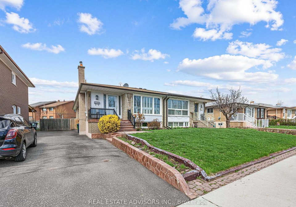 175-lindylou-road-york-ontario-w13029868