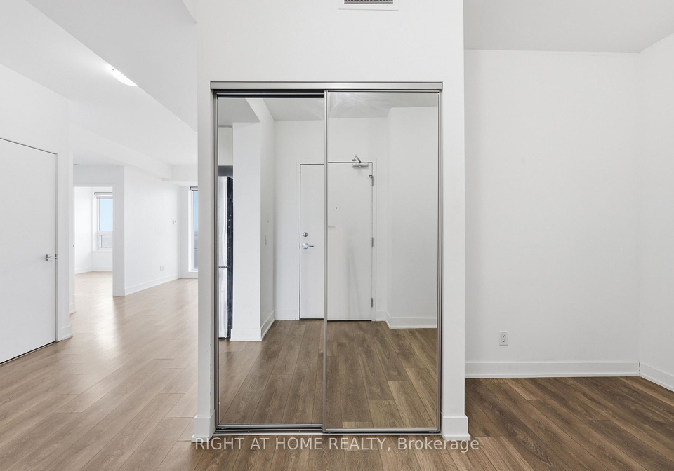 297-oak-walk-drive-oakville-ontario-w13029996