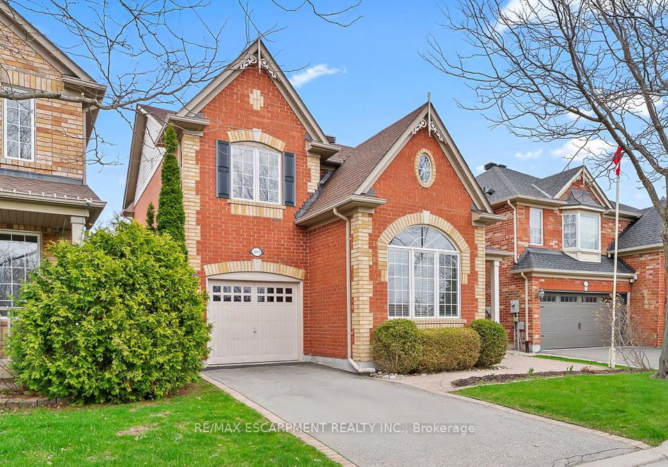 1211-barr-crescent-milton-ontario-w13030176