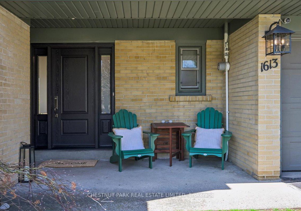 1613-wembury-road-mississauga-ontario-w13030418