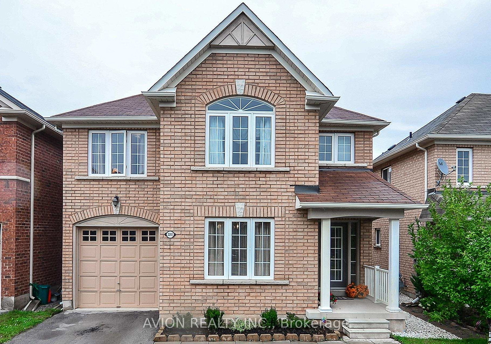 2293-crestmont-drive-oakville-ontario-w13030674