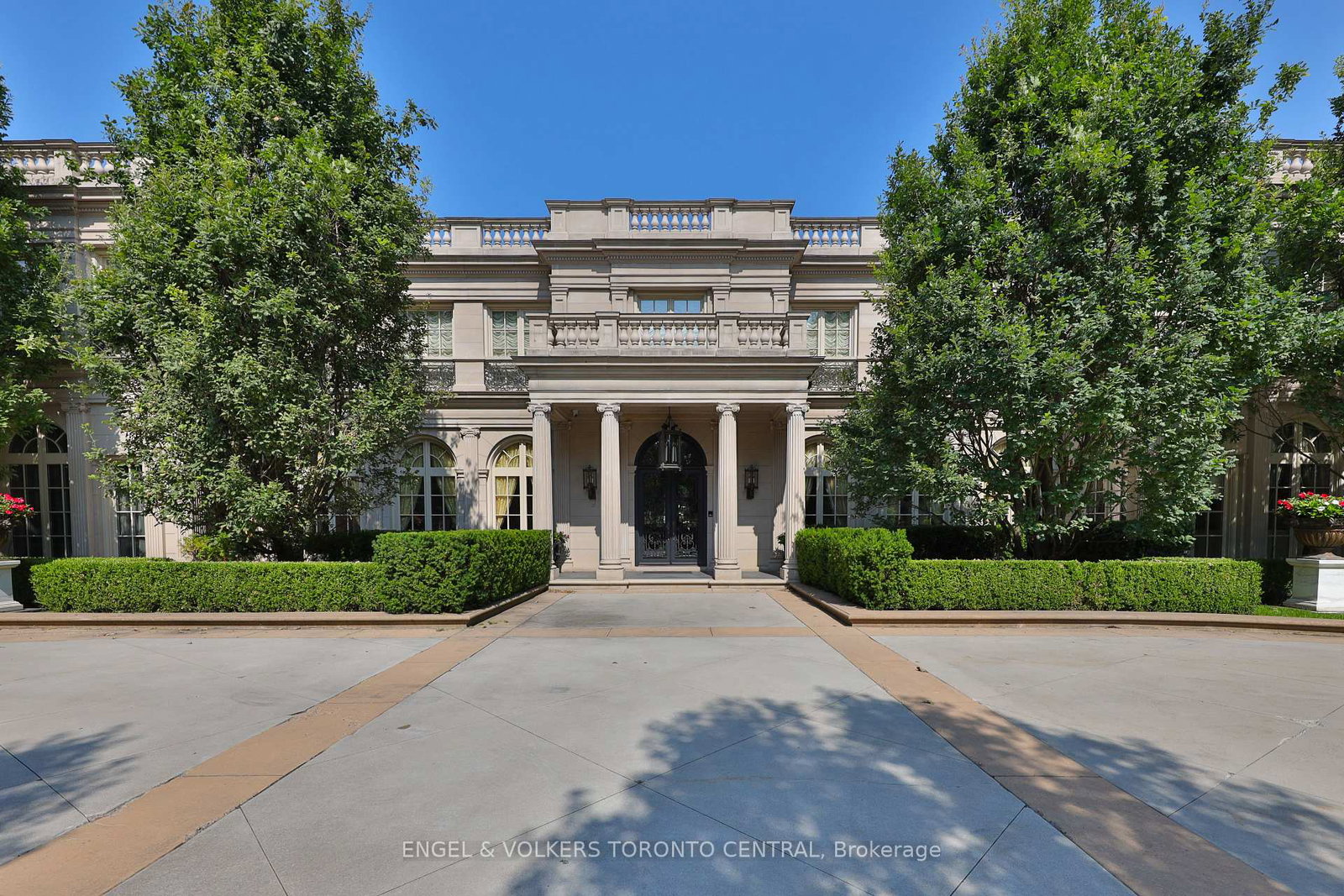 489-lakeshore-road-e-oakville-ontario-w13030806