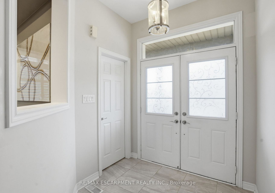 198-jessie-caverhill-pass-oakville-ontario-w13030860