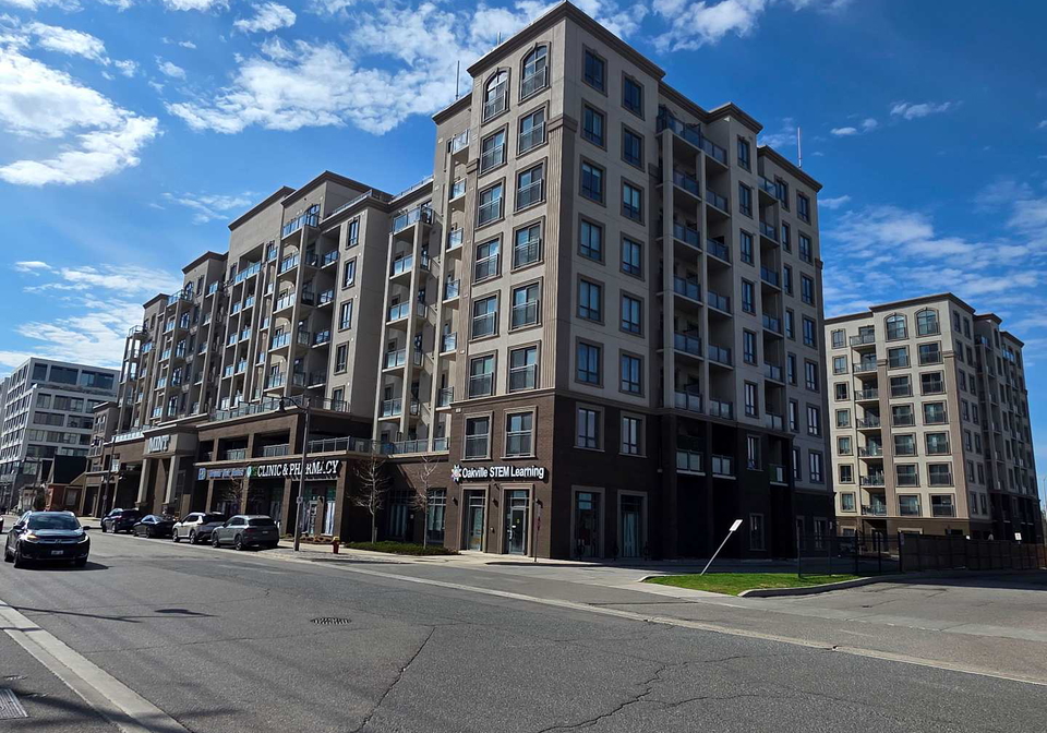 2486-old-bronte-road-ne-oakville-ontario-w13031102