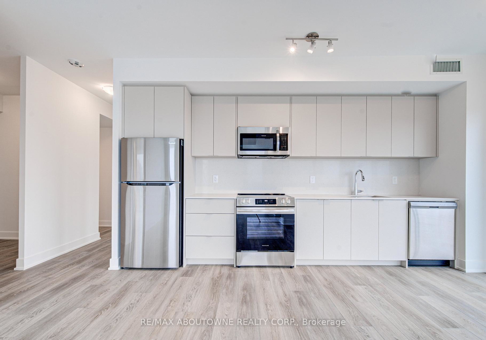 2088-james-street-burlington-ontario-w13031138
