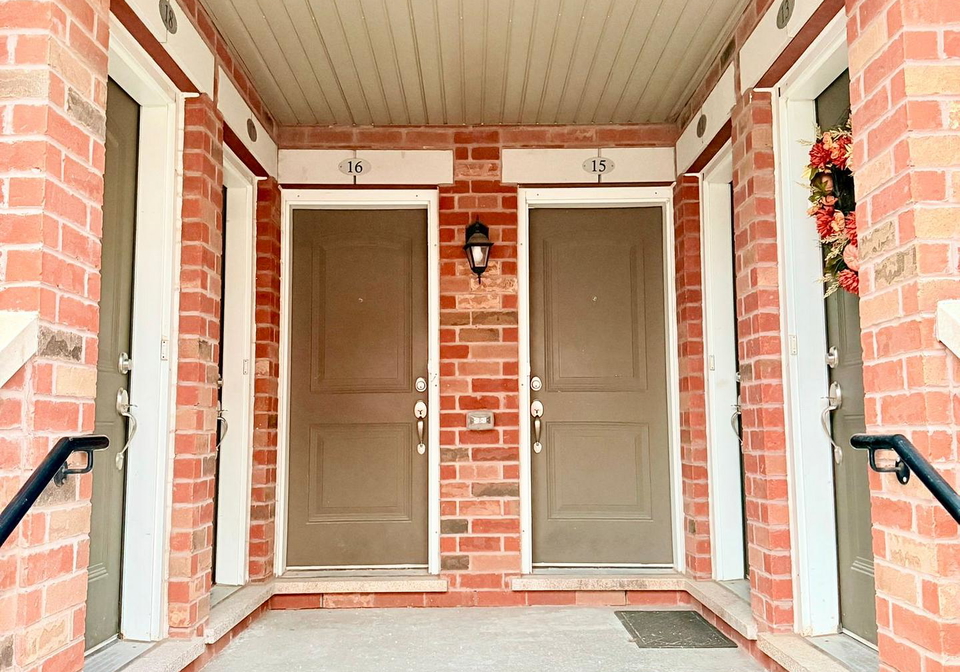 2496-post-road-oakville-ontario-w13031338