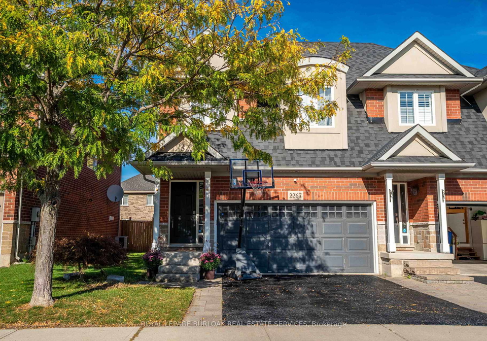 2267-whistling-springs-crescent-oakville-ontario-w13031472