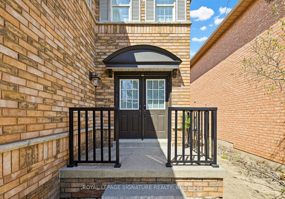 465-pondview-place-oakville-ontario-w13031554
