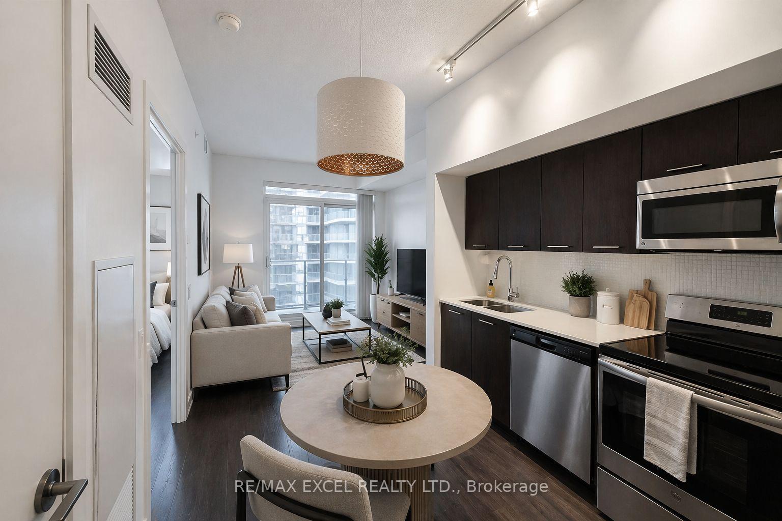 2220-lake-shore-boulevard-w-etobicoke-ontario-w13031676