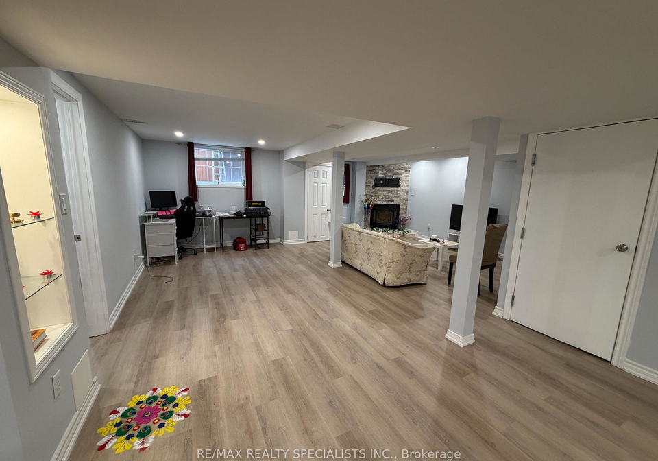 934-boyer-boulevard-mississauga-ontario-w13032088
