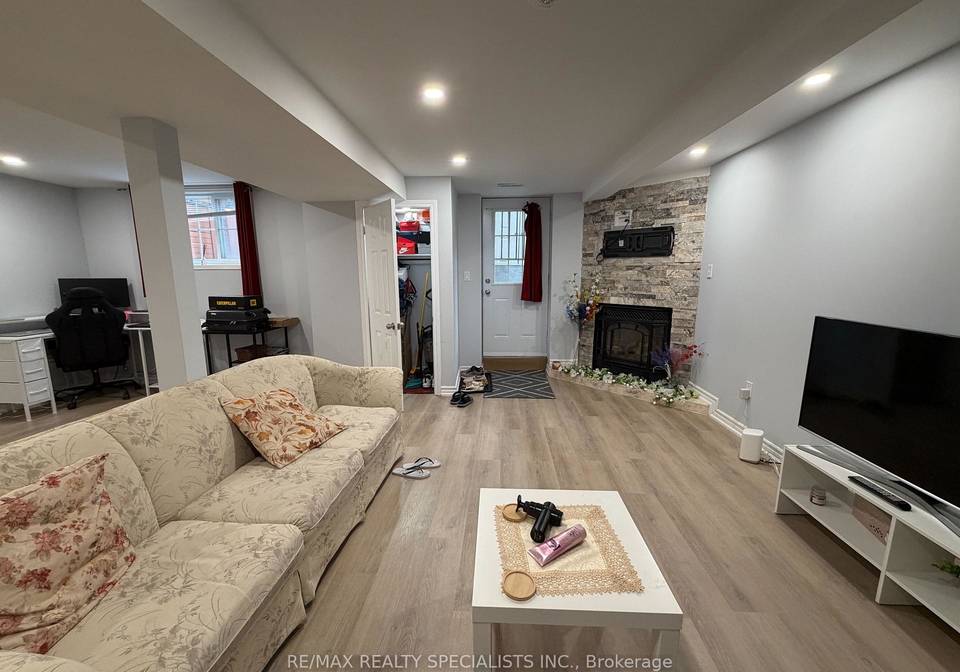 934-boyer-boulevard-mississauga-ontario-w13032088