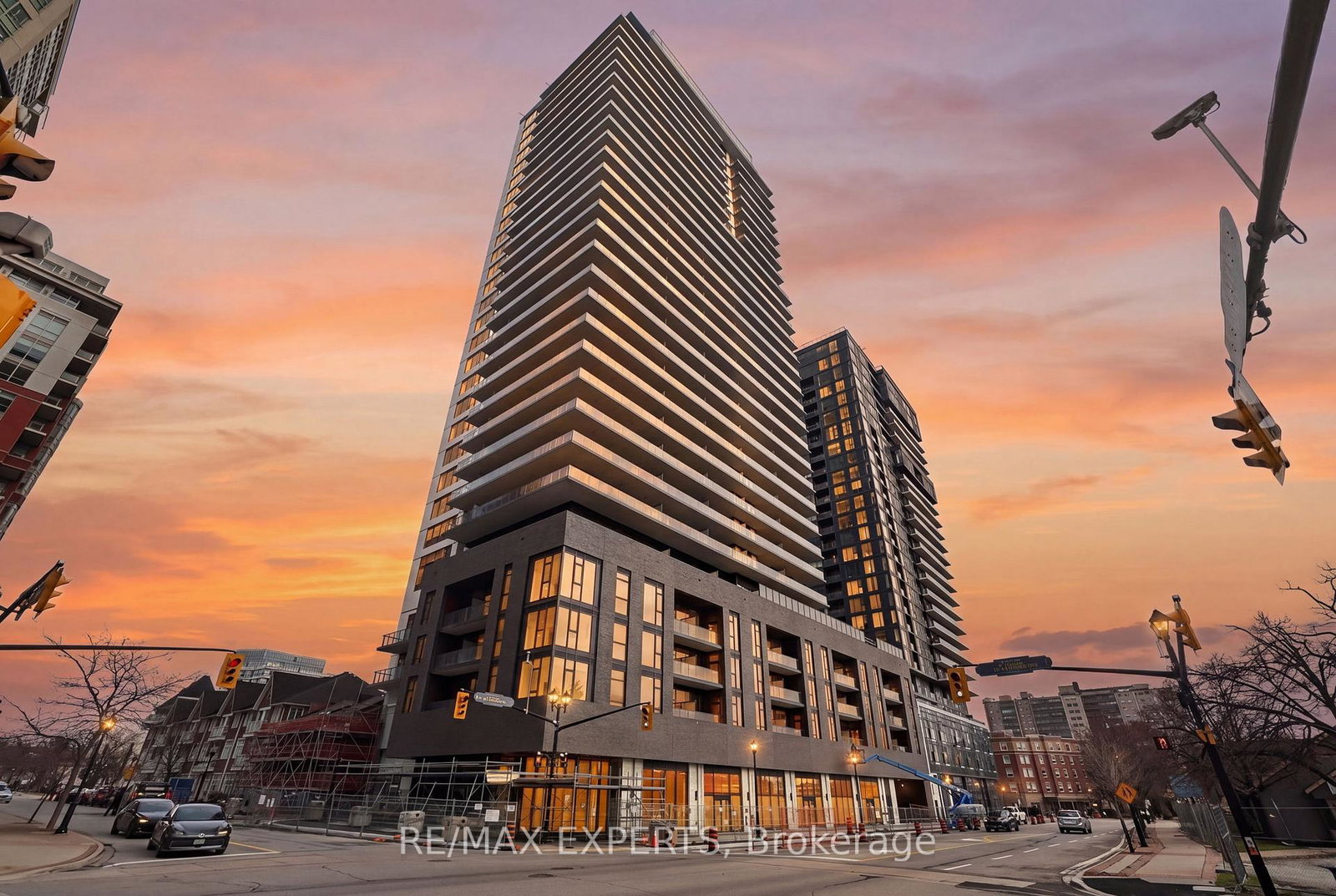 2075-lakeshore-road-burlington-ontario-w13032192