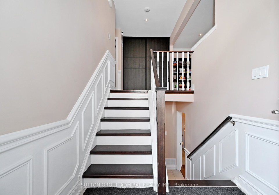 21-bigham-crescent-etobicoke-ontario-w13032292