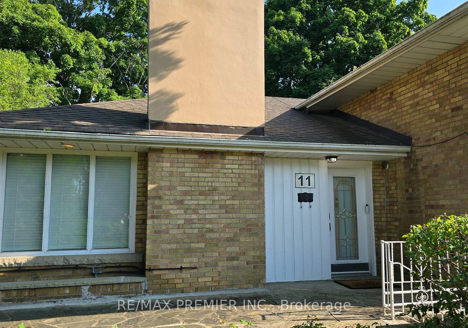 11-northolt-court-etobicoke-ontario-w13032464