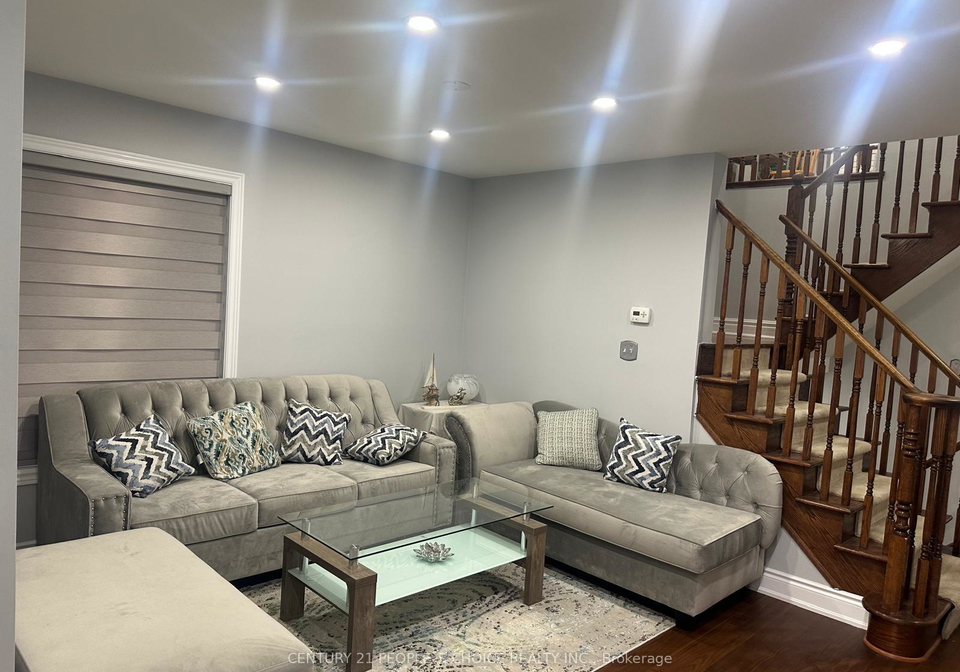 1657-samuelson-circle-mississauga-ontario-w13032478