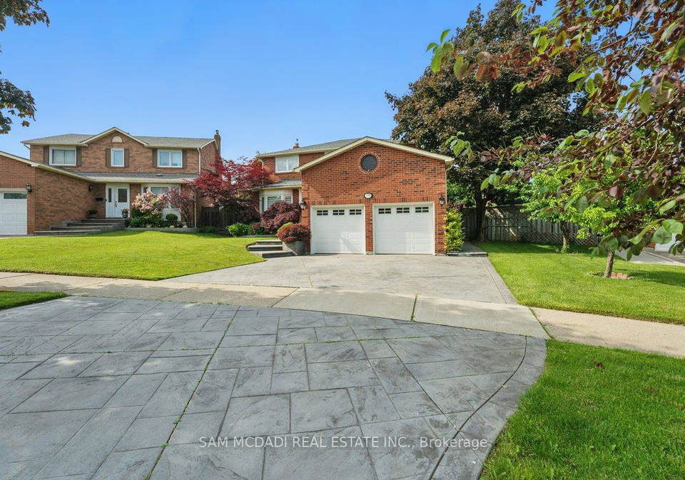 215-anastasia-terrace-mississauga-ontario-w13032504