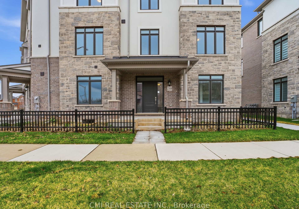 2168-postmaster-drive-oakville-ontario-w13032554
